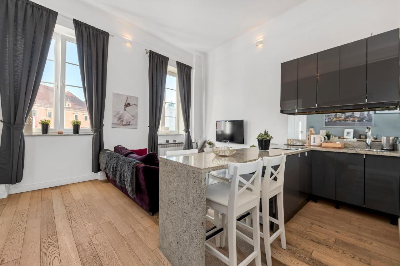 Lumina Apartments On The Market Square Near The Royal Castle Varsóvia Exterior foto